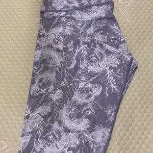 Floral Patterned Gray Leggings